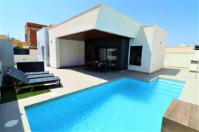 Villa Amparo moderna y lujosa casa de vacaciones con piscina privada
